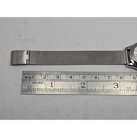 Timex Casey Dress Silver Mesh Womens Quartz Watch New Battery Water Resist WR30M - Picture 8 of 9